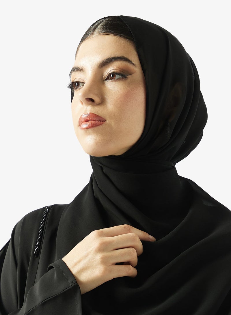 هيا كلوزيت عباية سوداء مطرزة مع شيلة - Image 5